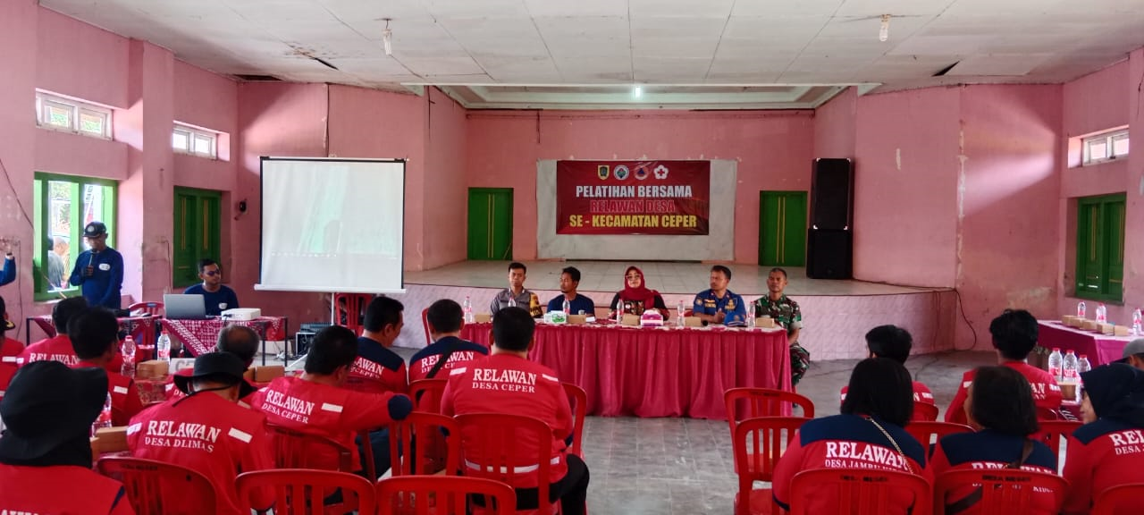 Bati Tuud Koramil 23/Ceper Hadiri Pelatihan Relawan Wilayah Binaan