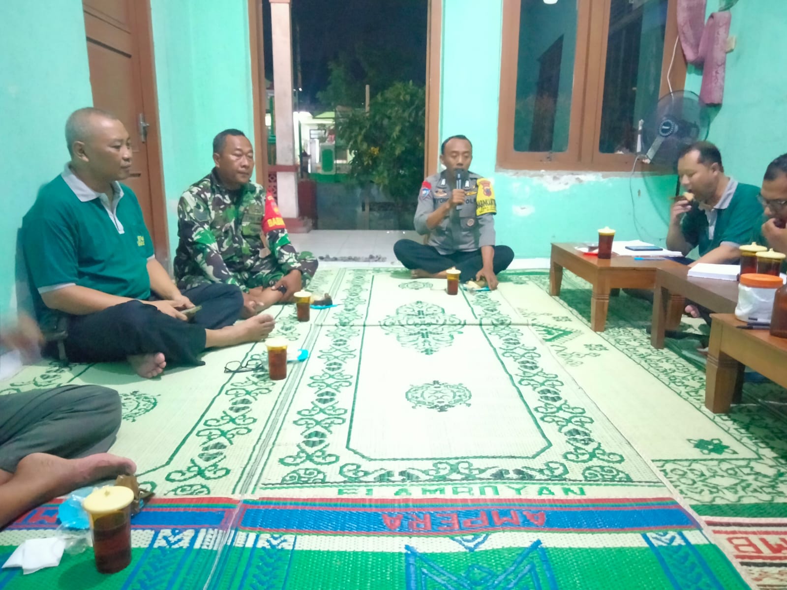 Eratkan Silaturahmi, Babinsa Wonosari Hadiri Pertemuan Rutin RT Desa Binaan