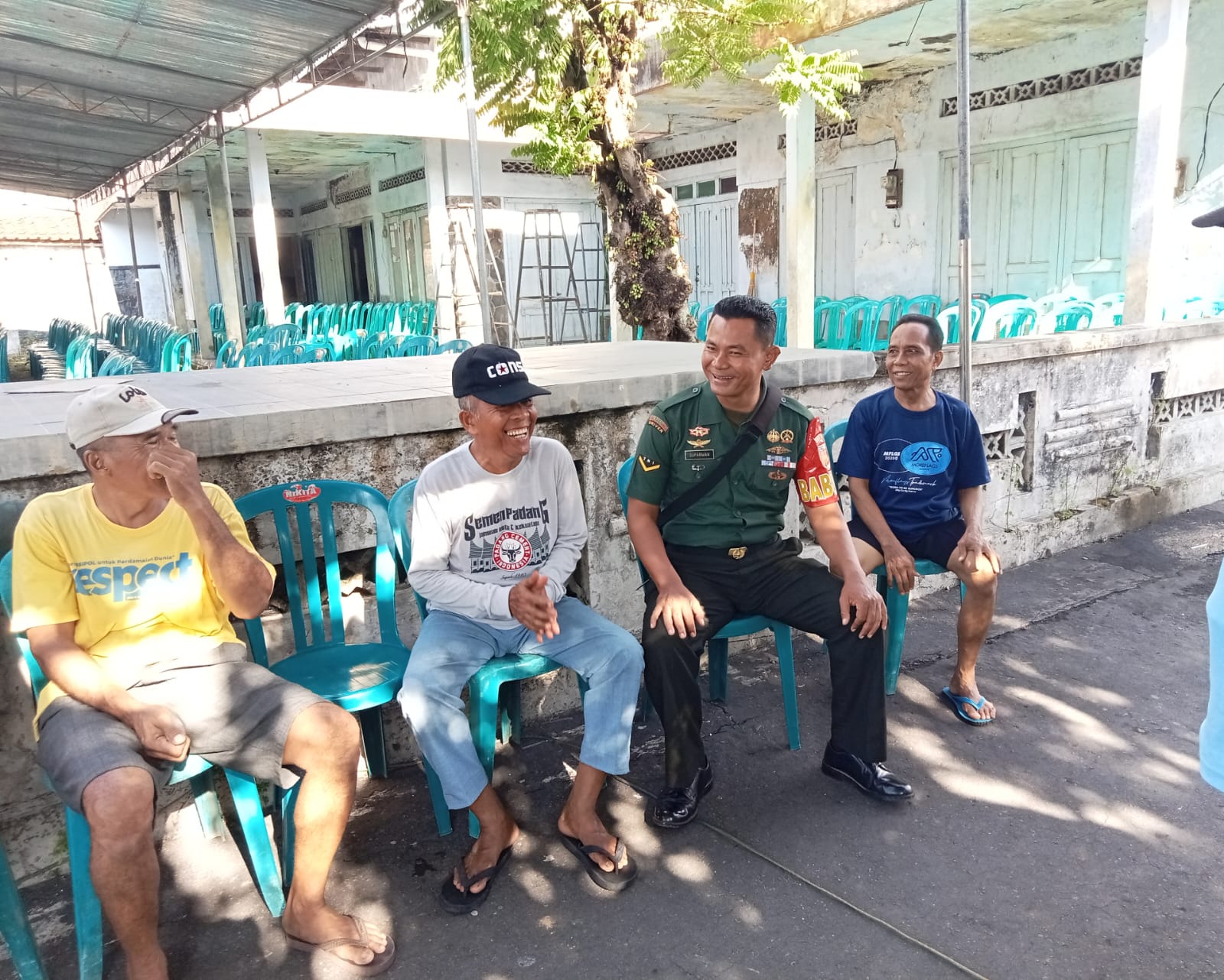 Silaturahminya Babinsa Ceper Dengan Tokoh Masyarakat, Ini Himbaunya