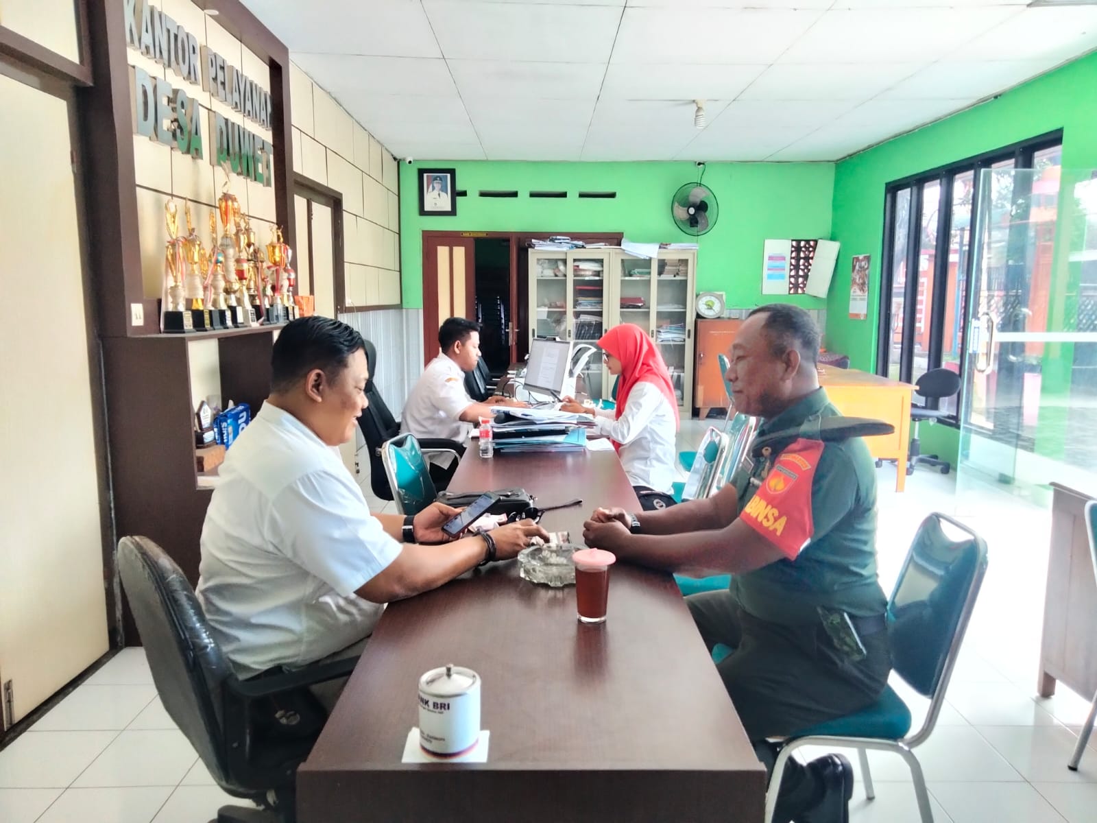 Babinsa Wonosari Jalin Komunikasi Bersama Aparat Pemerintah Desa