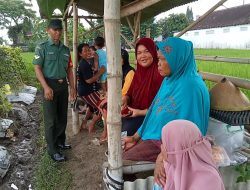 Jaga Ketahanan Pangan, Babinsa Wonosari Dampingi Ibu PKK Tanam Palawija