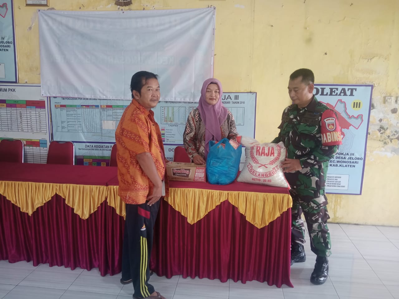 Babinsa Wonosari Monitoring Penyaluran Bantuan Pangan Untuk Disabilitas