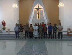 Danramil Prambanan Bersama Forkopimcam Sambangi Perayaan Misa Malam Paskah Gereja Santo Lukas Prambanan