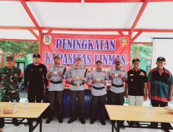 Babinsa Prambanan Beri Pembekalan Dan Pembinaan Satlinmas Desa Kotesan