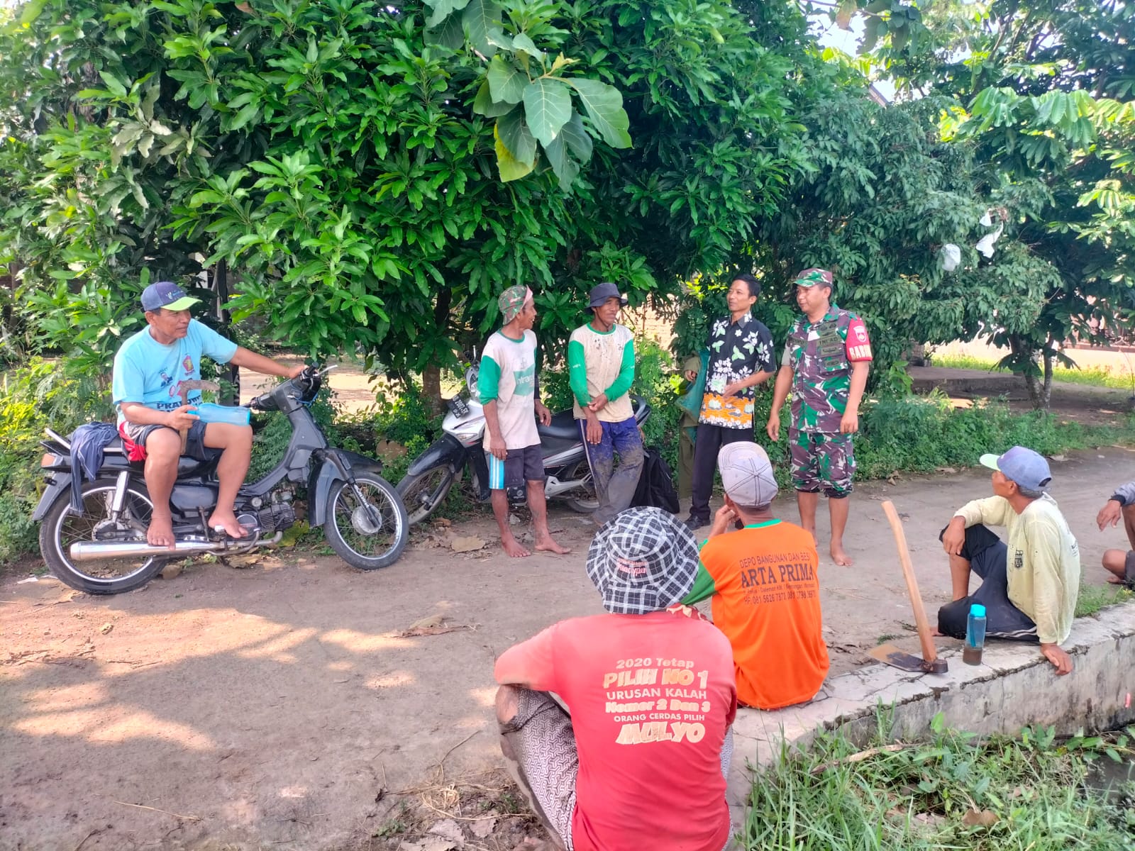 Komunikasinya Babinsa Koramil Wonosari Klaten Bersama Kelompok Tani Ngudi Makmur Desa Sekaran