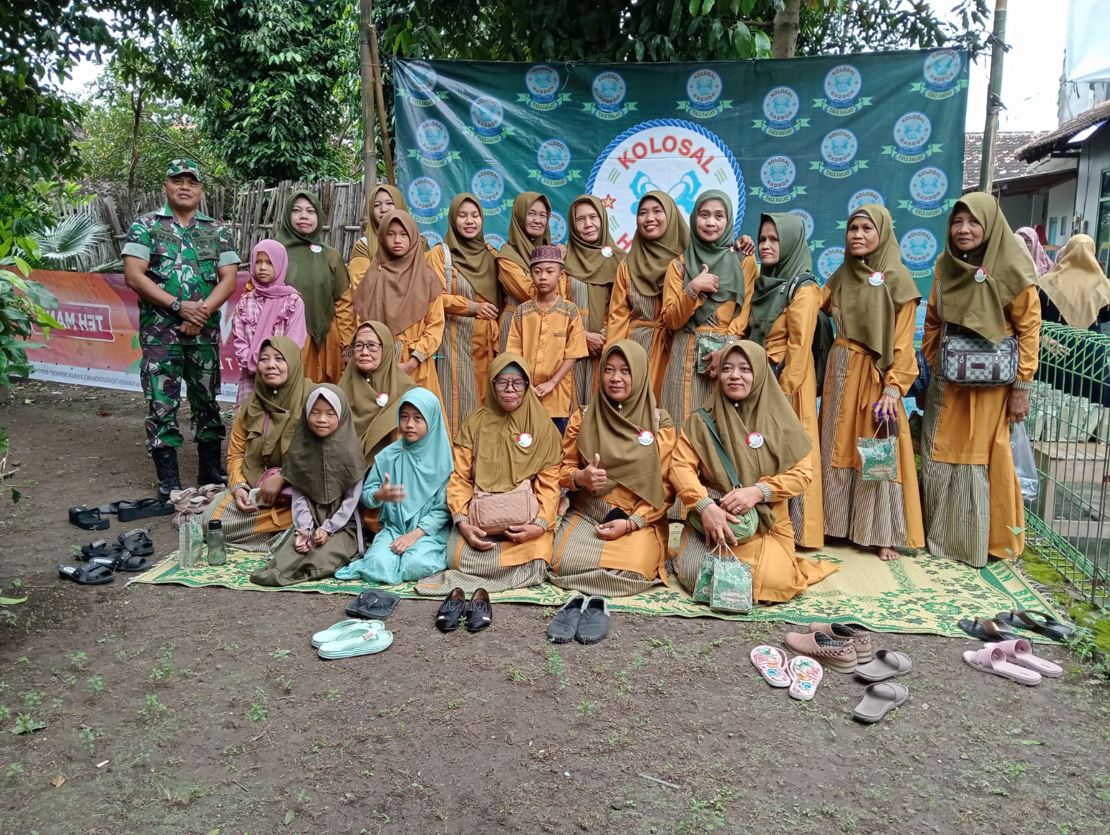 Babinsa Sertu Amar Hadiri Festival Seni Hadroh Di Desa Wadunggetas, Ini Katanya