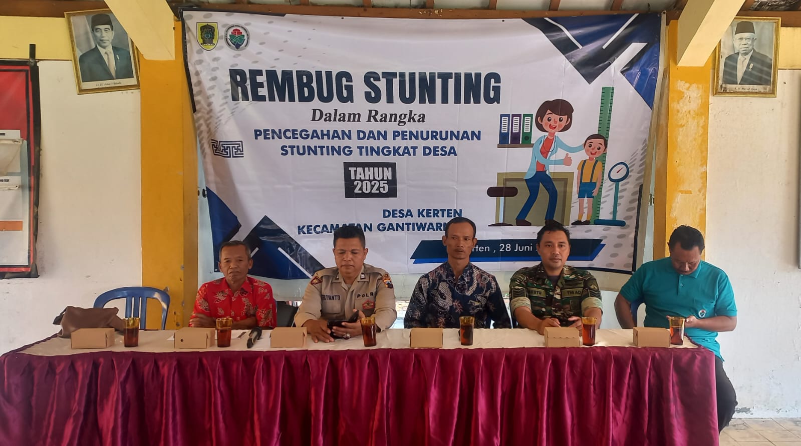 Babinsa Koramil Gantiwarno Hadiri Acara Rembuk Stunting di Desa Kerten