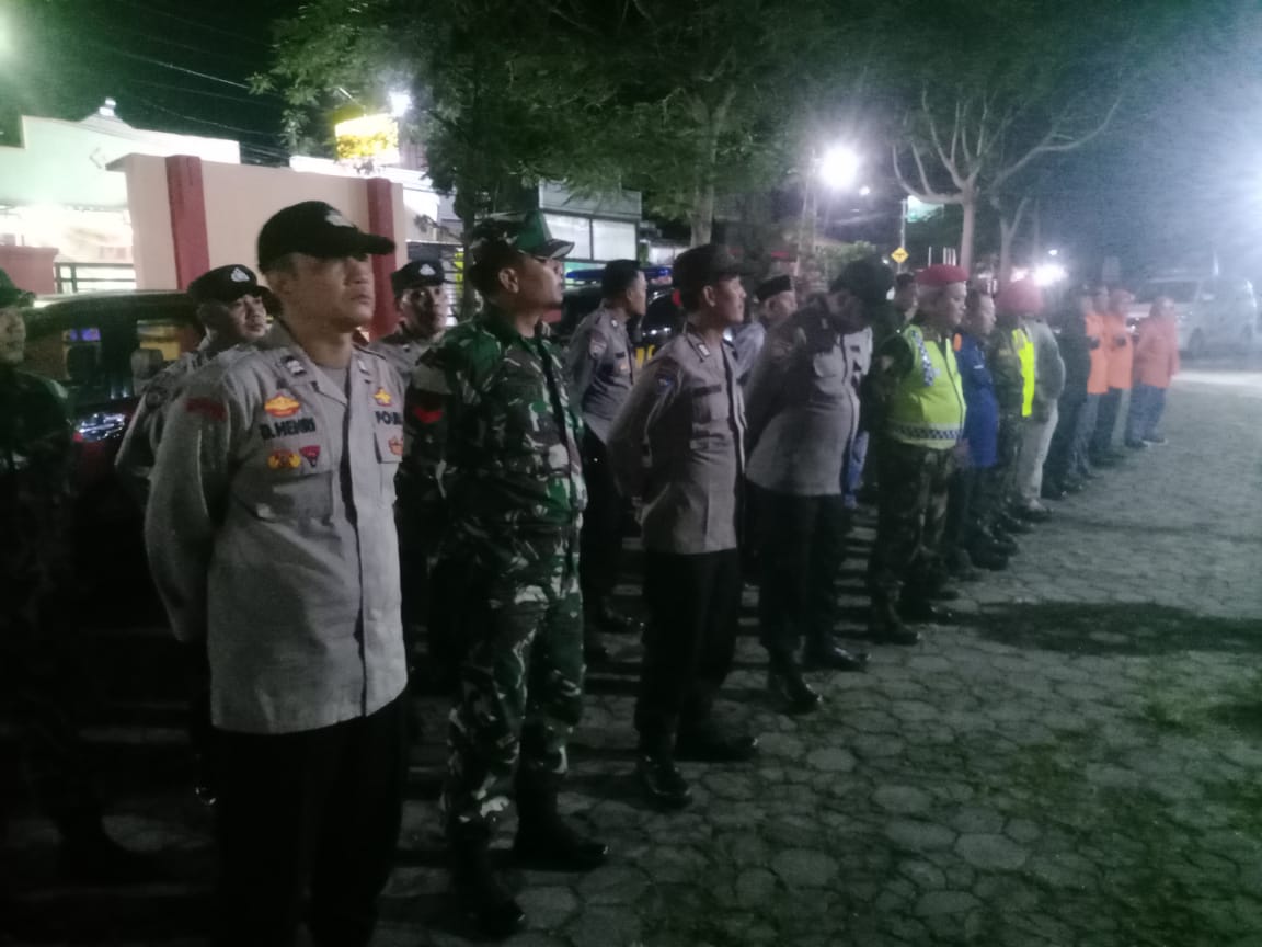 Bati Tuud Koramil Wonosari Hadiri Apel Gabungan Pengamanan Malam Takbir Idul Adha 1445 H Kecamatan Wonosari