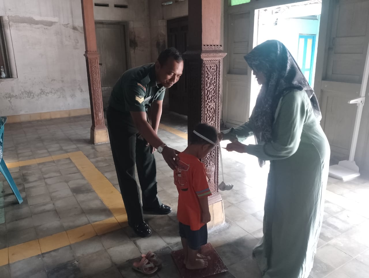 Babinsa Koramil Ceper Dampingi Kegiatan Posyandu Balita Desa Tegalrejo