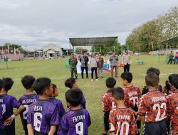 Babinsa Wonosari Bersama Bhabinkamtibmas Amankan Kegiatan Road Show SSB Arseto Di Klaten