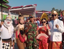Babinsa Ceper Amankan Pawai Karnaval Meriahkan HUT Kemerdekaan RI ke-79 Di Klaten