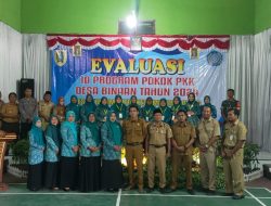 Wakili Danramil 20/Cawas, Babinsa Hadiri Evaluasi 10 Program Pokok PKK Desa Tirtomarto Klaten