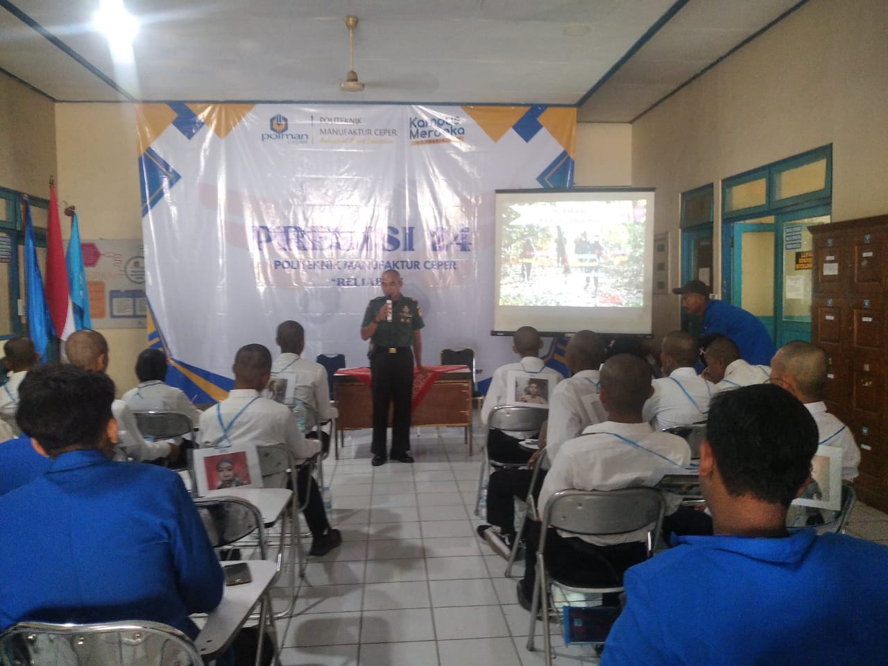 Bati Wanwil Koramil Ceper Berikan Materi Wasbang Mahasiswa Politeknik Manufaktur, Tanam Karakter Mental