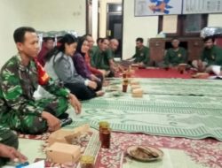 Ciptakan Keamanan Dan Silaturahmi Babinsa Desa Kingkang Hadiri Pertemuan Linmas Desa Kingkang Wonosari