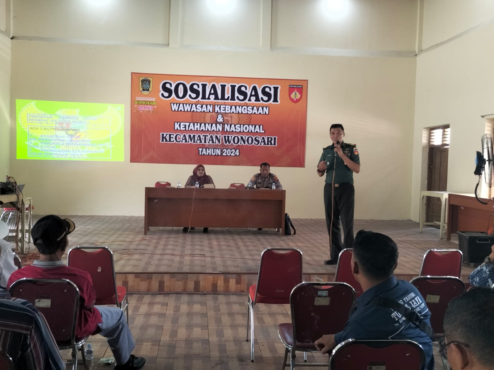 Danramil Wonosari Berikan Materi Wasbang Kepada Aparat Pemerintah Desa Se-Kecamatan Wonosari