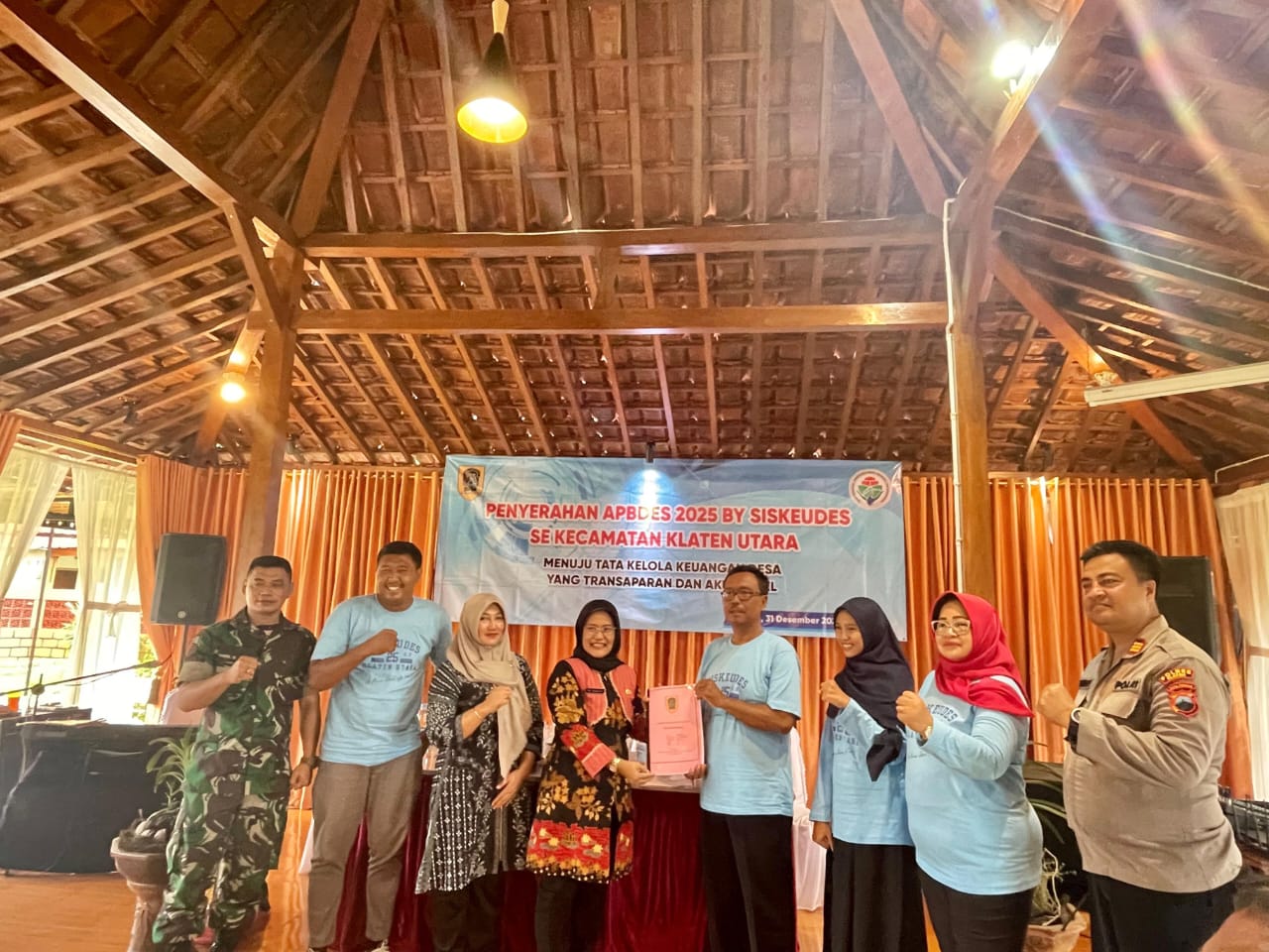 Danramil Klaten Utara Hadiri Penyerahan APBDes Secara Serentak di Kecamatan Klaten Utara