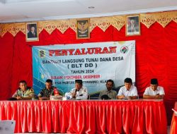Babinsa Koramil Gantiwarno Amankan Penyaluran BLT DD Desa Muruh Klaten
