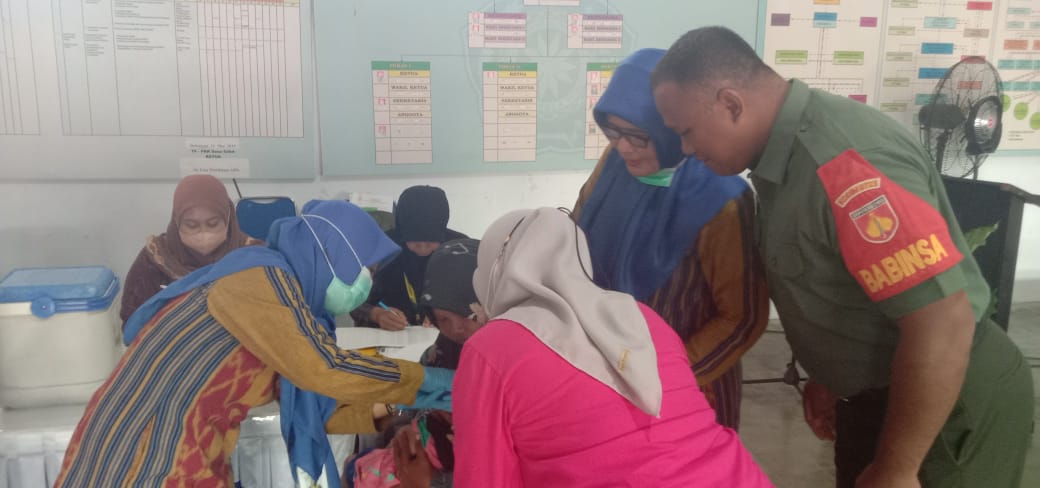 Babinsa Desa Sribit Delanggu Klaten Dampingi Posyandu Balita, Ciptakan Anak Sehat Dan Cerdas