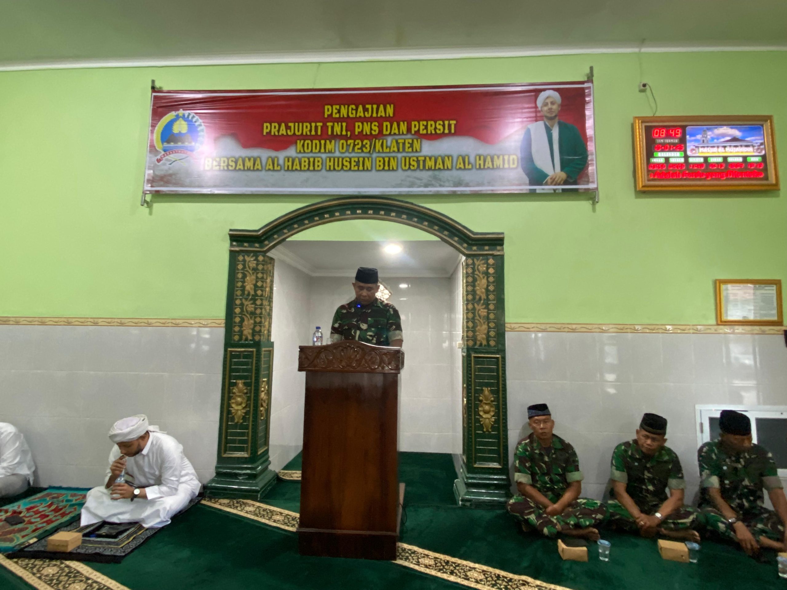 Kodim 0723 Klaten Gelar Pengajian Siraman Rohani Bersama Al Habib Husein Bin Ustman Al Hamid di Masjid Al Mujahidin