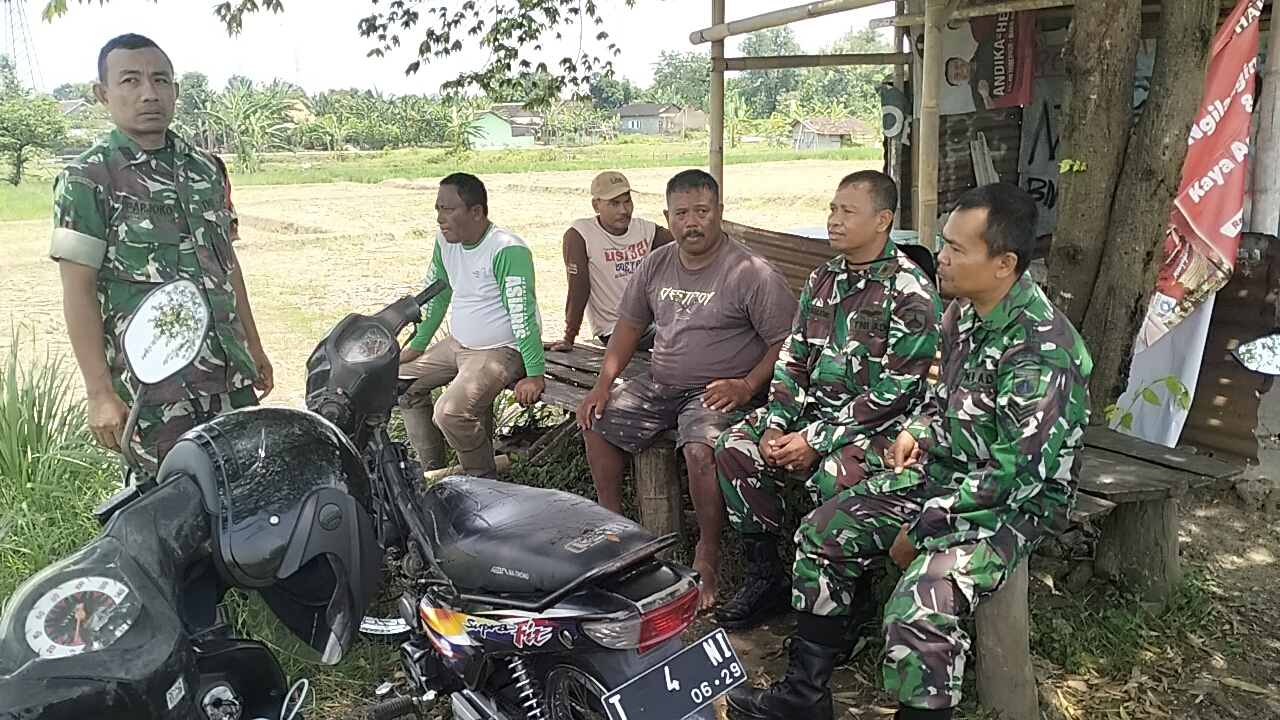 Babinsa Koramil Klaten Utara Jalin Komunikasi Bersama Gapoktan Dadi Makmur Sampaikan ini
