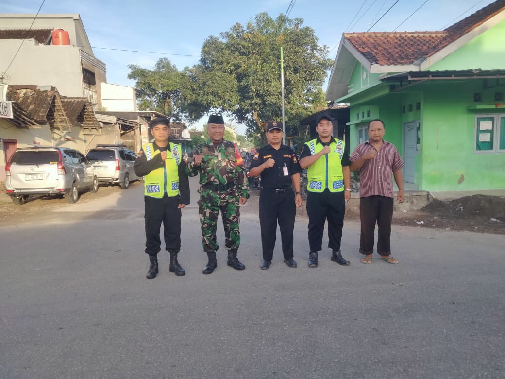Pengamanan Sholat Idul Fitri 1446 H di Wilayah Kecamatan Wonosari Oleh Babinsa Dan Bhabinkamtibmas