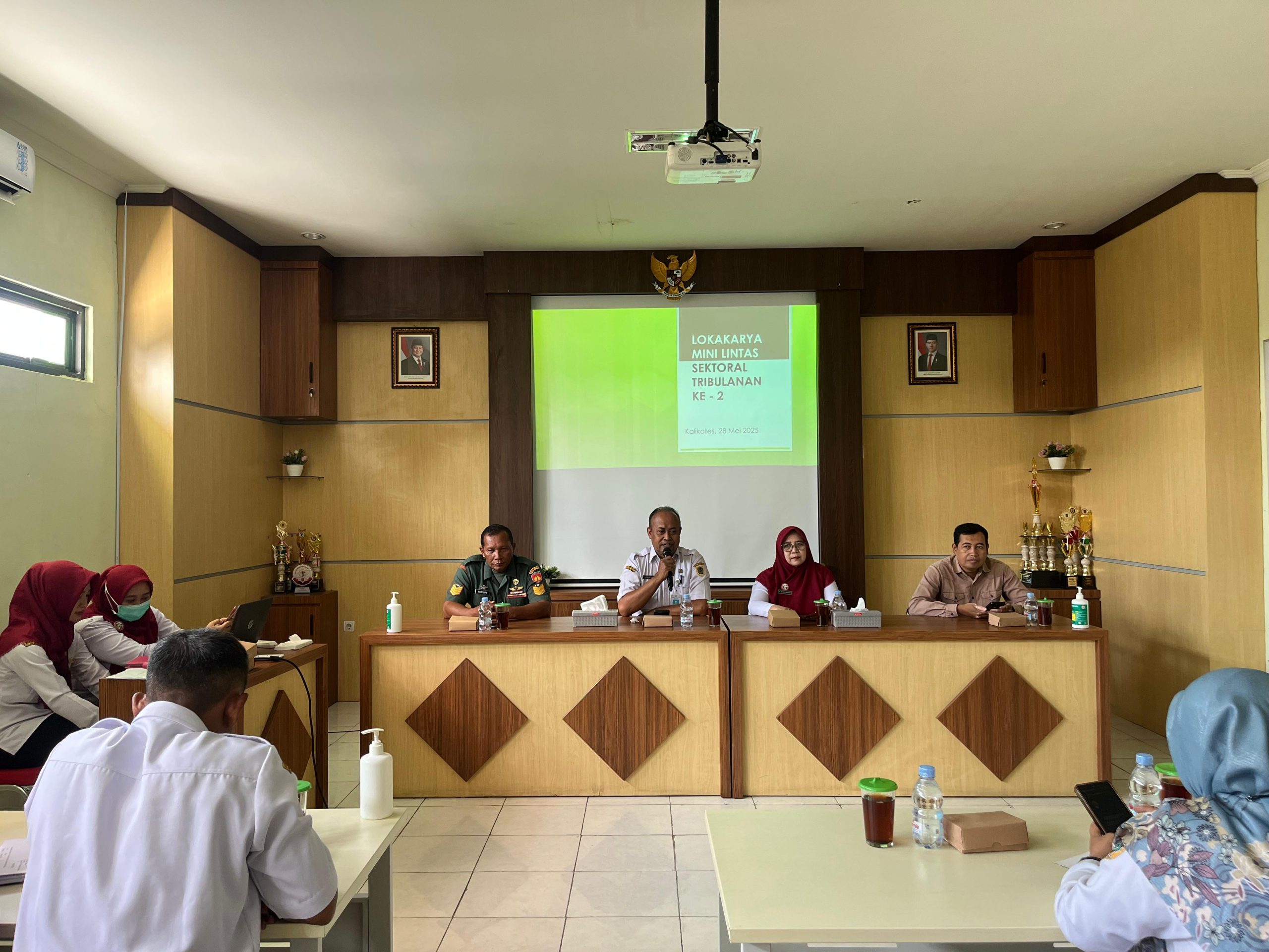 Danposramil 01/Kota Klaten Hadiri Pertemuan Lintas Sektor Bidang Kesehatan Di Puskesmas Kalikotes