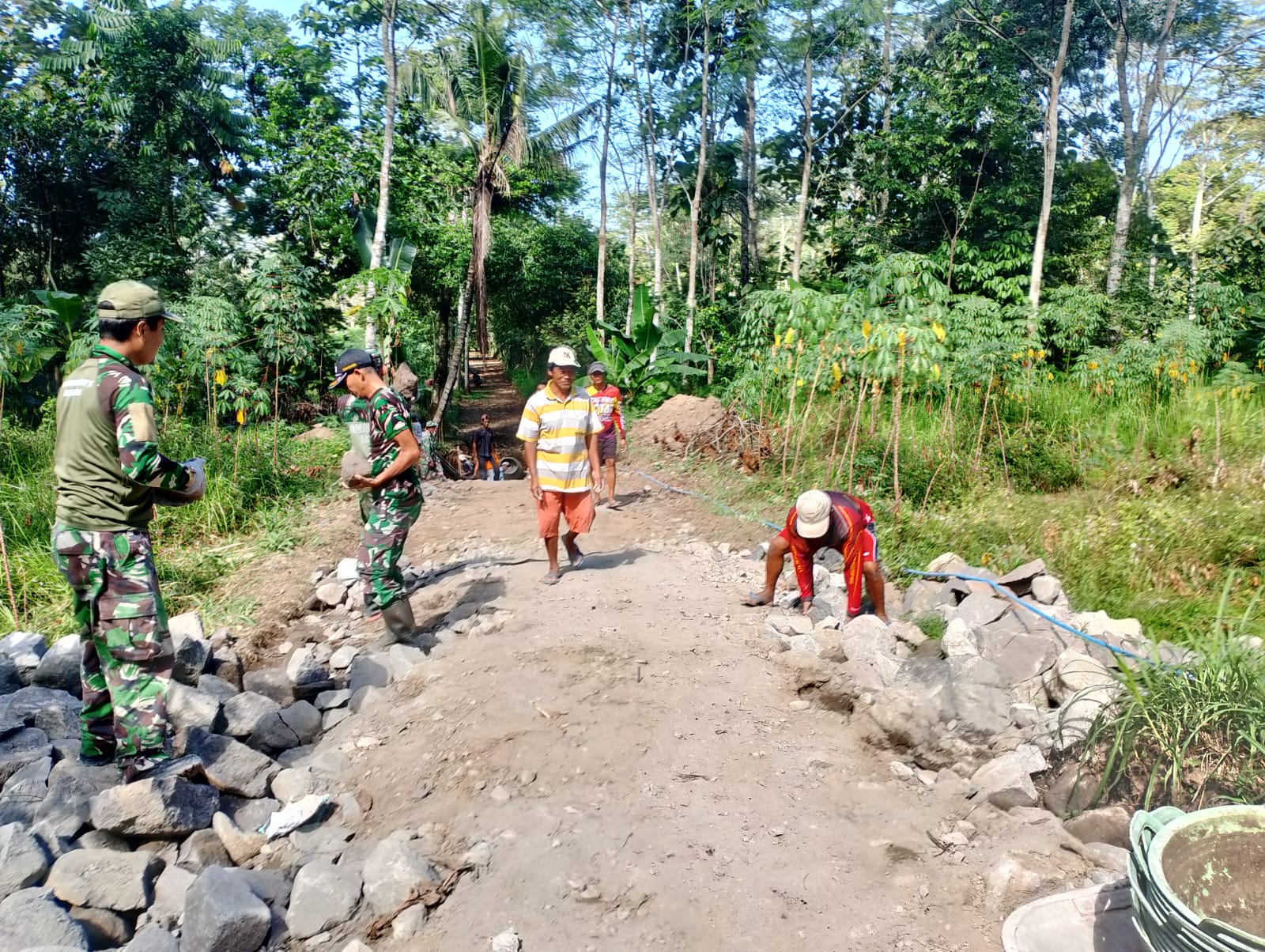 Pelaksanaan Pra TMMD Sengkuyung Tahap II Tahun 2025 Desa Mundu Tulung Klaten Fokus Pada Pembangunan Jembatan