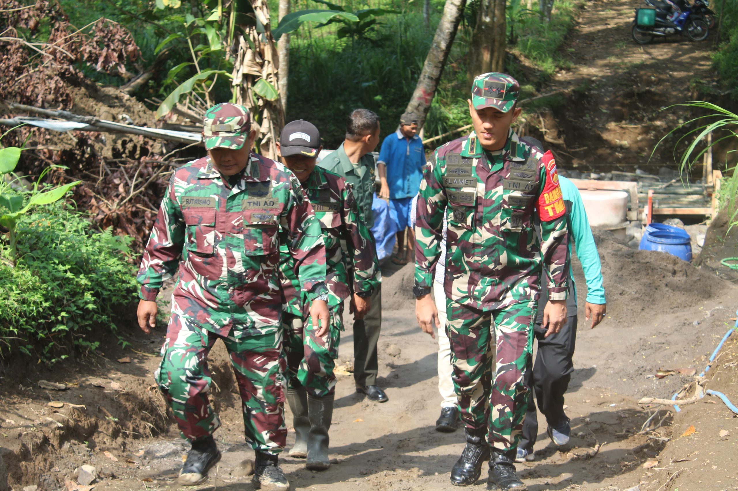 Dandim 0723/Klaten Tinjau Pelaksanaan TMMD Sengkuyung Tahap II Di Desa Mundu