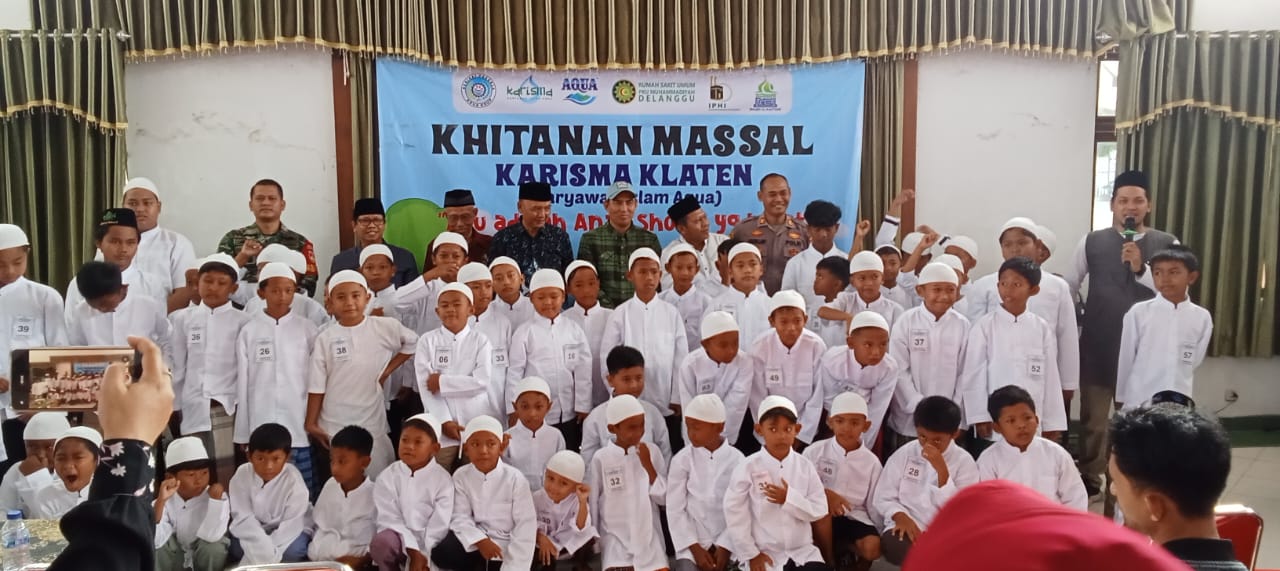 Babinsa Koramil 15 Polanharjo Hadiri Khitanan Massal Di Desa Wangen Klaten