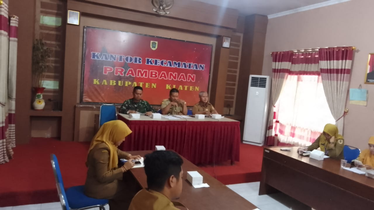 Bati Tuud Koramil 09/Prambanan Hadiri Rapat Koordinasi Persiapan HUT ke-221 Kabupaten Klaten dan HUT ke-80 Kemerdekaan RI Tahun 2025