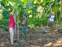 Babinsa Desa Balak Klaten Laksanakan Karya Bakti Pembangunan Irigasi Perpompaan Bersama Kelompok Tani Nyawiji