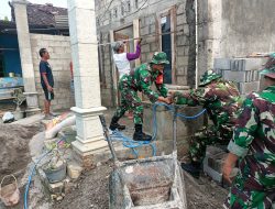 Babinsa Koramil 24/Klaten Utara Turun Bantu Pembangunan Rumah Warga Di Desa Jonggrangan