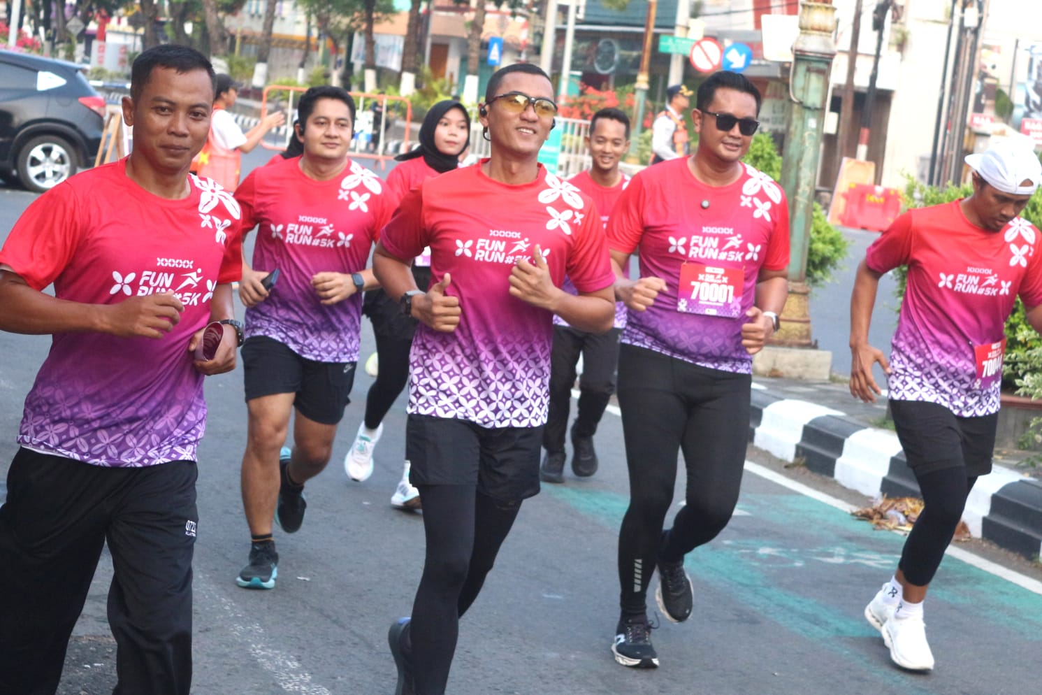 Peringati Hari Jadi Kabupaten Klaten Ke-221 Dan Hut PT BPR Bank Klaten Ke-74, Dandim 0723/Klaten Hadiri Bank Klaten Fun Run 2025