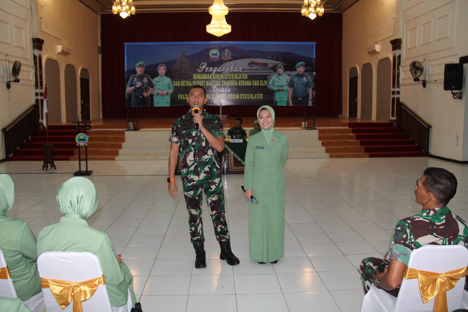 Dandim 0723/Klaten Berikan Pengarahan Kepada Prajurit, PNS Dan Persit Kodim 0723/Klaten