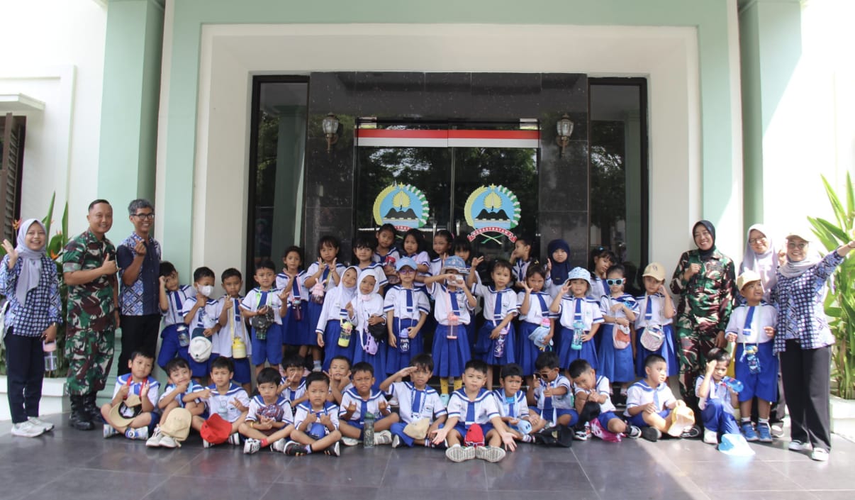 Kodim 0723/Klaten Terima Kunjungan Edukatif TK Speak First Klaten