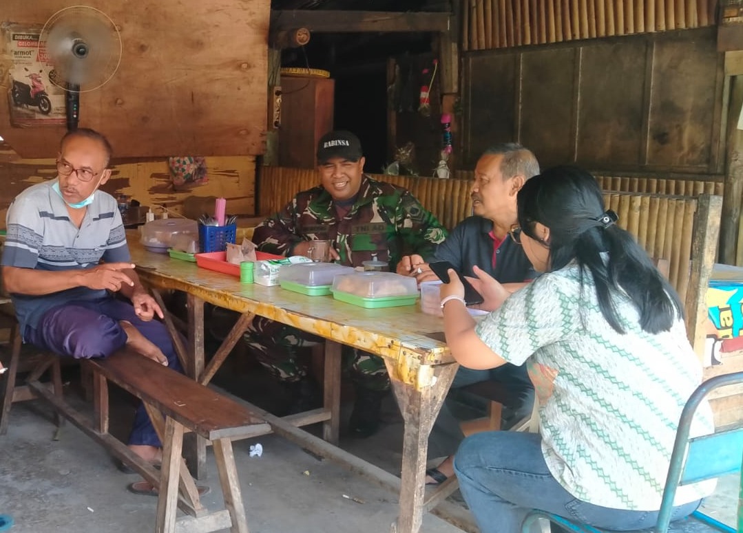 Babinsa Klaten Utara Dan Pendeta GKJ Jonggrangan Wujudkan Kerukunan Umat Di Klaten Utara