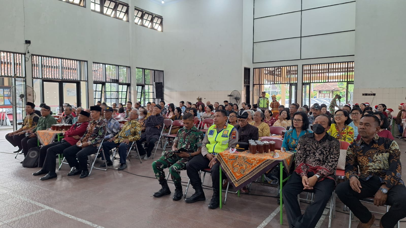 Danramil 20/Cawas Hadiri Perayaan Natal 2025 Jemaat GKJ Barepan