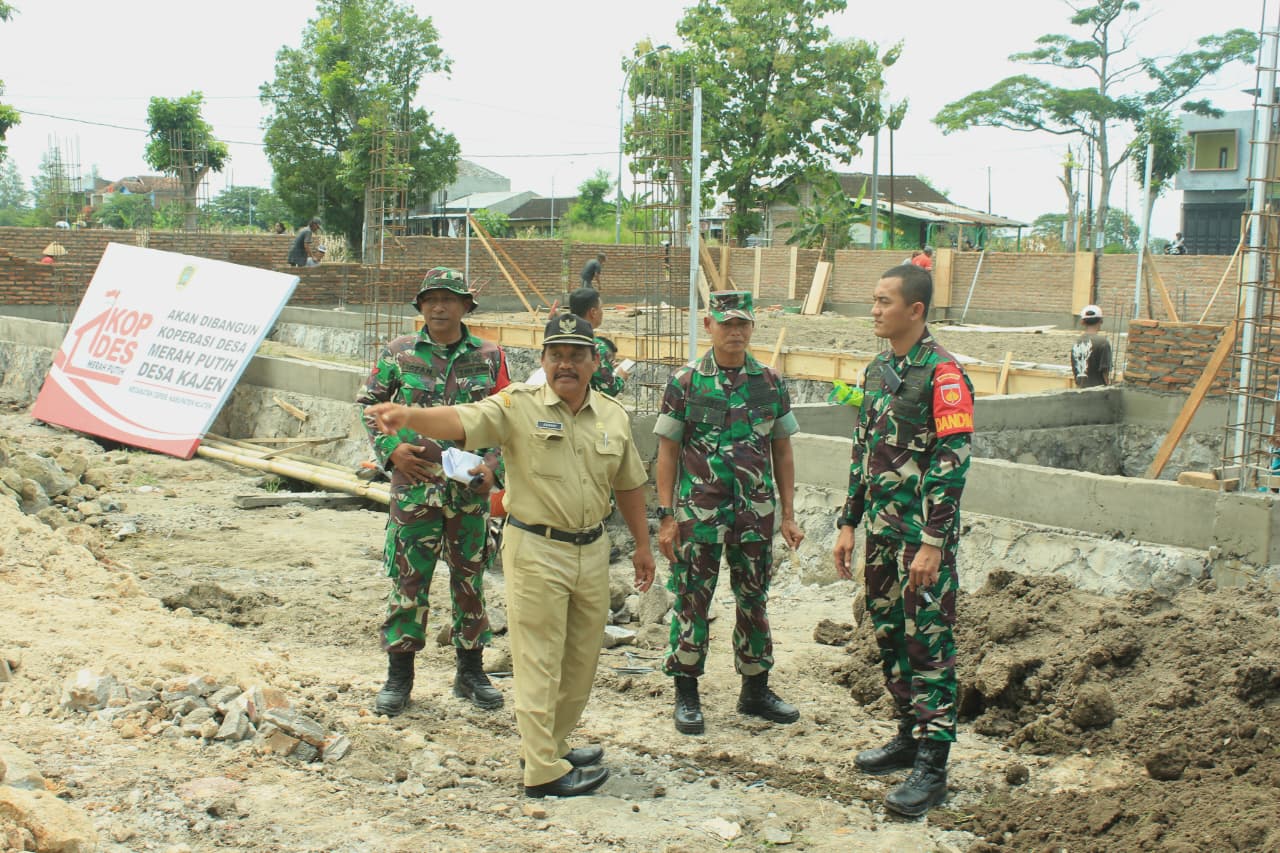 Dandim 0723/Klaten Tinjau Progres Pembangunan Koperasi Merah Putih Di Enam Desa Di Kabupaten Klaten