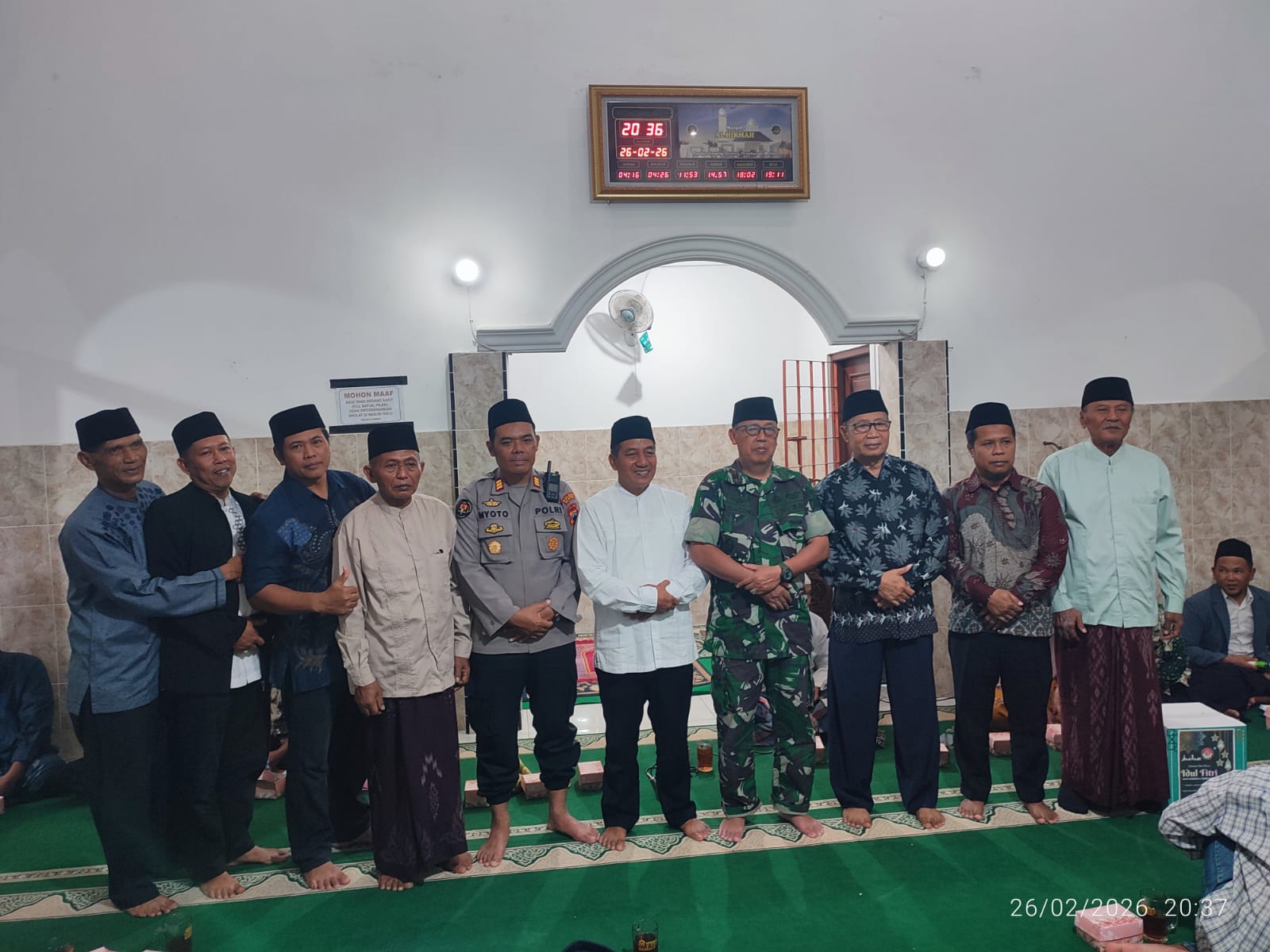 Danramil 09/Prambanan Hadiri Tarawih Keliling Forkopimcam di Masjid Al Hikmah Geneng Klaten