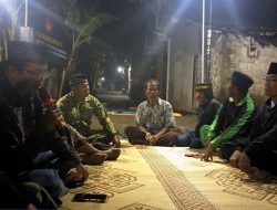 Babinsa Koramil 12/Manisrenggo Bersama Pemerintah Desa Dan Warga Gelar Tirakat Kelancaran Pembangunan Jembatan Garuda