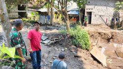 Danramil 12/Manisrenggo Pantau Pembangunan Jembatan Garuda Di Desa Kranggan Danramil 12/Manisrenggo Pantau Pembangunan Jembatan Garuda Di Desa Kranggan