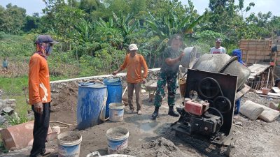 TNI AD Bersama Rakyat Percepat Pembangunan Jembatan Garuda Di Trucuk