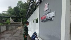 Babinsa Karangnongko Monitoring Progres Pembangunan Koperasi Desa Merah Putih