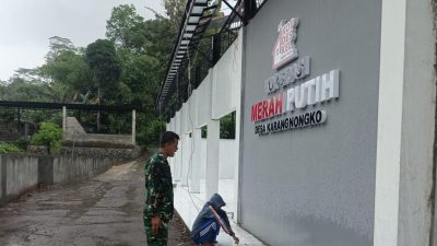 Babinsa Karangnongko Monitoring Progres Pembangunan Koperasi Desa Merah Putih