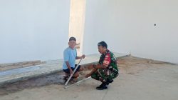 Progres Pemasangan Plafon Gypsum Terus Berjalan, Babinsa Desa Taji Monitoring Pembangunan KDKMP Progres Pemasangan Plafon Gypsum Terus Berjalan, Babinsa Desa Taji Monitoring Pembangunan KDKMP