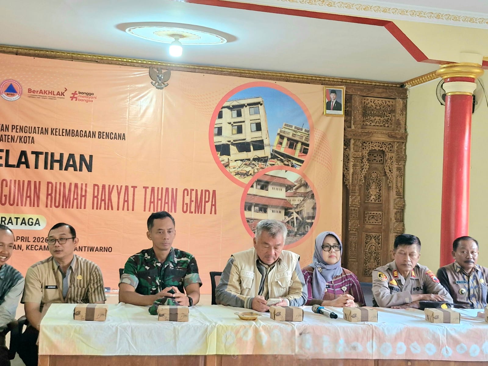 Sosialisasi Dan Pelatihan Rumah Tahan Gempa Di Desa Gentan, Tingkatkan Kesiapsiagaan Masyarakat