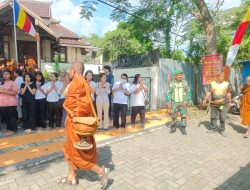 Sambut Hari Raya Waisak, Bhikkhu Thudong IWFP 2026 Disambut Hangat Di Klaten