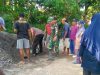 Babinsa Dan Warga Desa Burikan Kompak Bangun Akses Jalan Jembatan Garuda