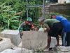 Pembangunan Jembatan Gantung Garuda Desa Kranggan Terus Berjalan, Slop Cor Pembatas Jalan Mulai Dibuka
