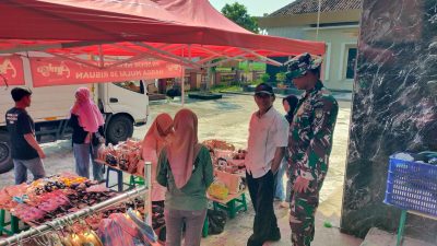 Babinsa Koramil 20/Cawas Hadiri Bazar Murah, Dorong Edukasi Kewirausahaan Warga Japanan